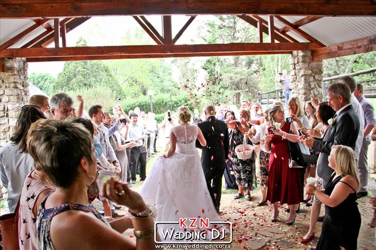 midlands-wedding-dj-jarryd-sunkel-professional-events-and-wedding-mc-and-dj (13)